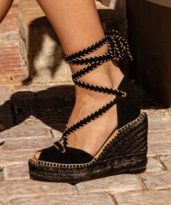 Alpargata con cuña Dolores Negro.