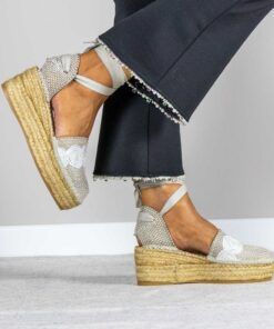 Alpargata con cuña Alma Visón.