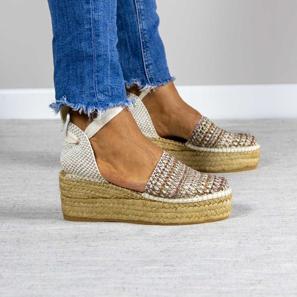 Alpargata con cuña Cloe Beig. - Imagen 4