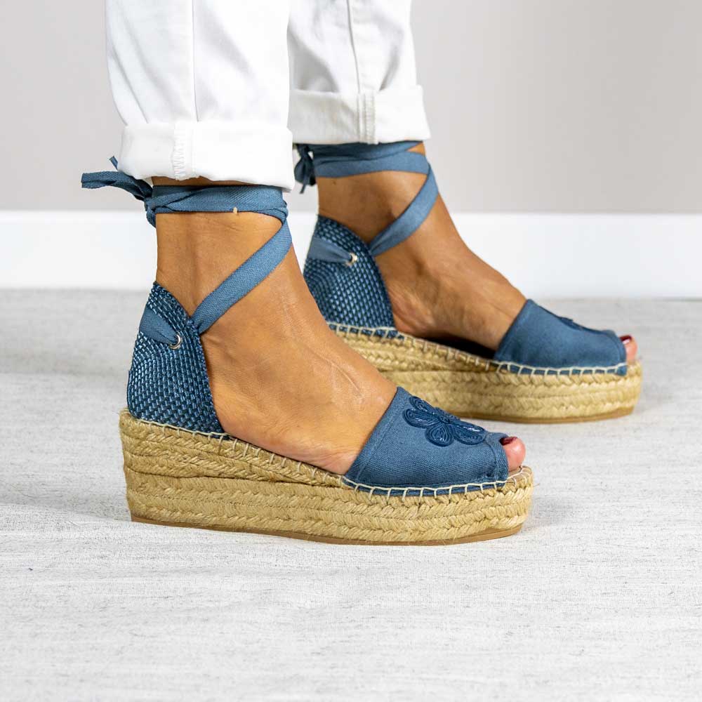 Alpargata con cuña Clara Jeans.
