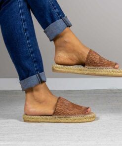 Alpargata plana Lucky Cuero.