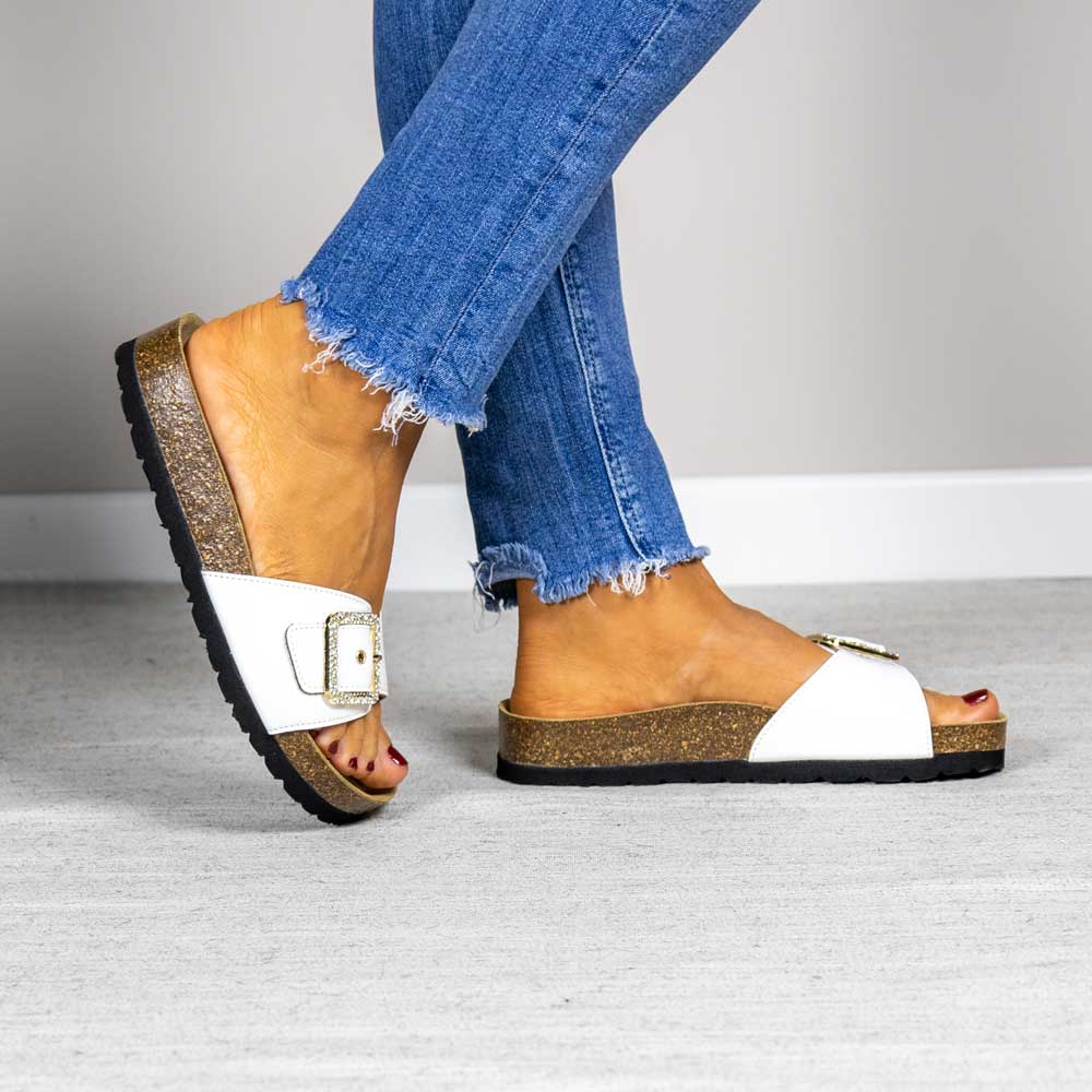 Calzado bio de mujer modelo Alba color blanco con suela confortable Maretas