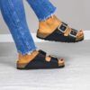 Sandalia bio Macarena color raso negro con suela de corcho anatómica Maretas
