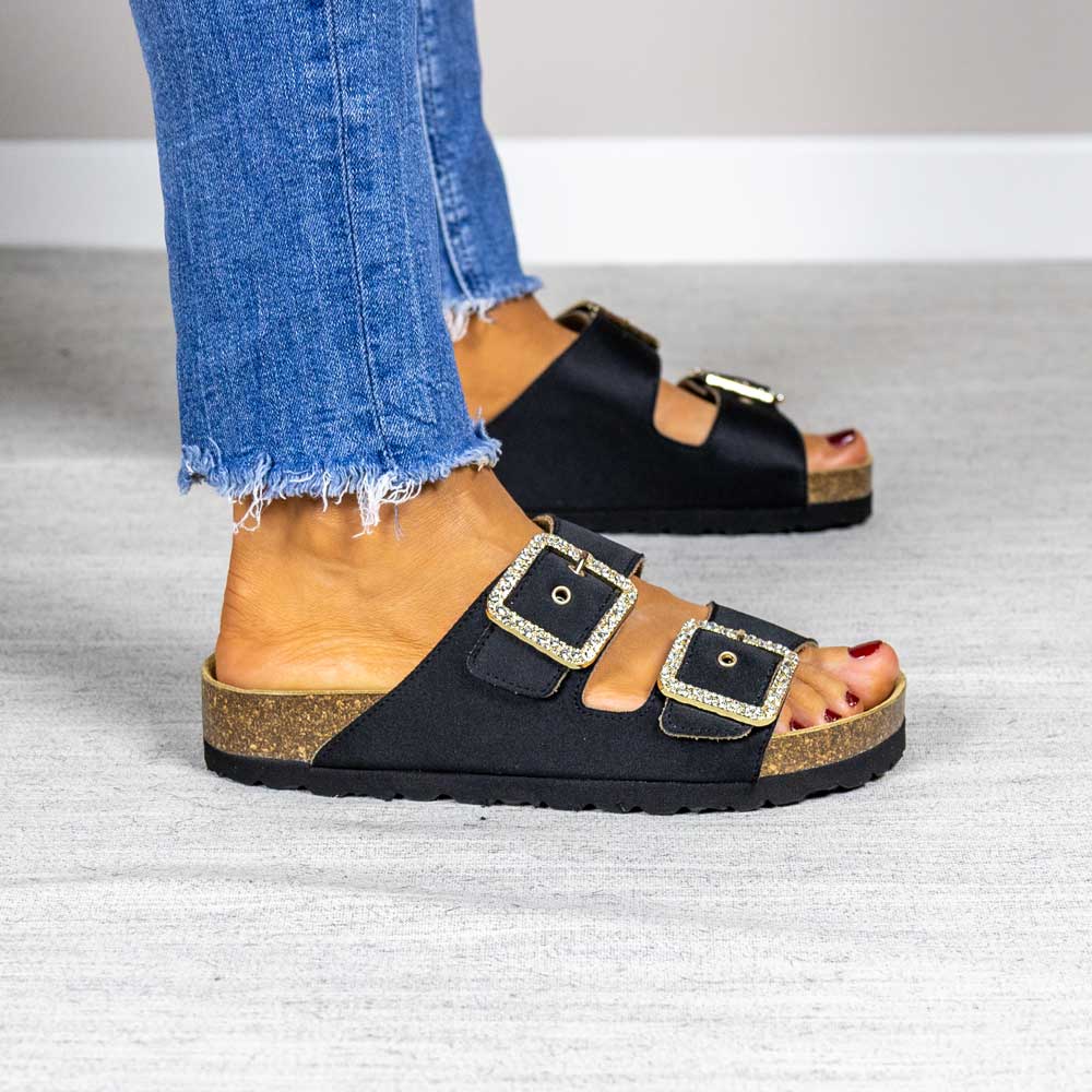 Vista lateral de sandalia cómoda bio Macarena de piel para mujer Maretas
