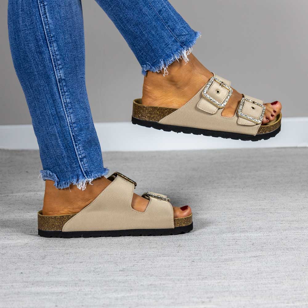 Sandalia bio Macarena color marrón con suela de corcho anatómica Maretas